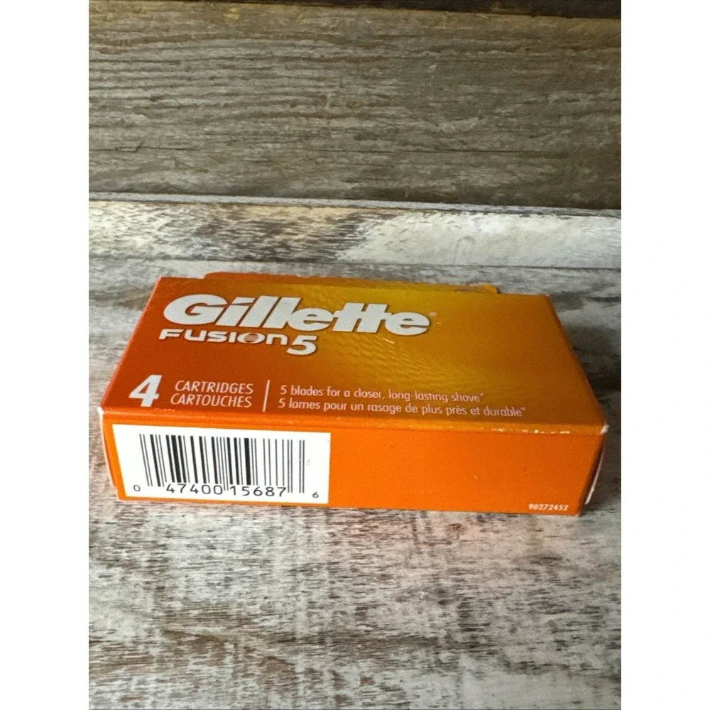 Gillette Fusion5 Power Razor Blades 4 Count Refill Pack NEW |‎ MSRP = $25